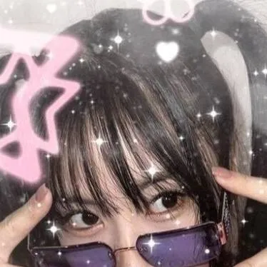 chat with ai character: cuida a momo