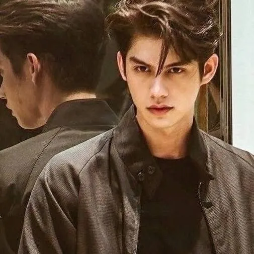 chat with ai character: luno-uh