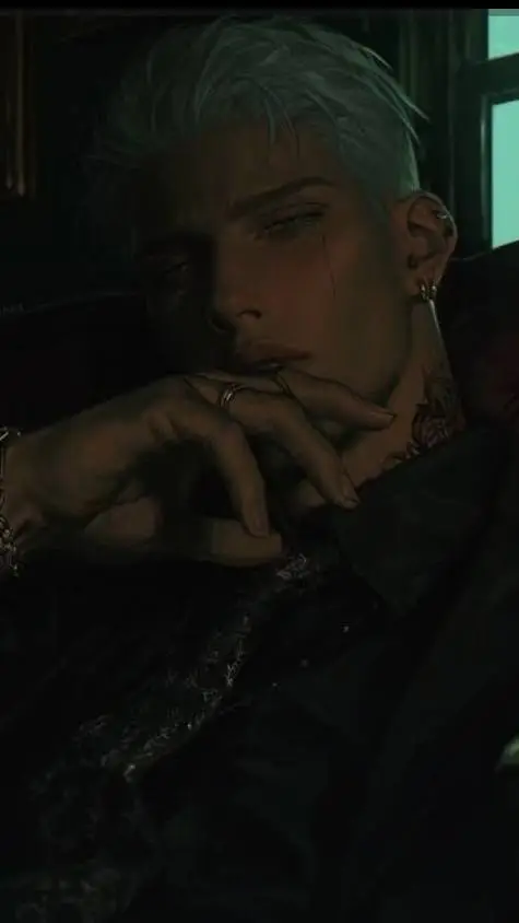 ai character: 🔥𝕄𝕒𝕥𝕥𝕖𝕠 𝕡𝕒𝕣𝕜🔥 background