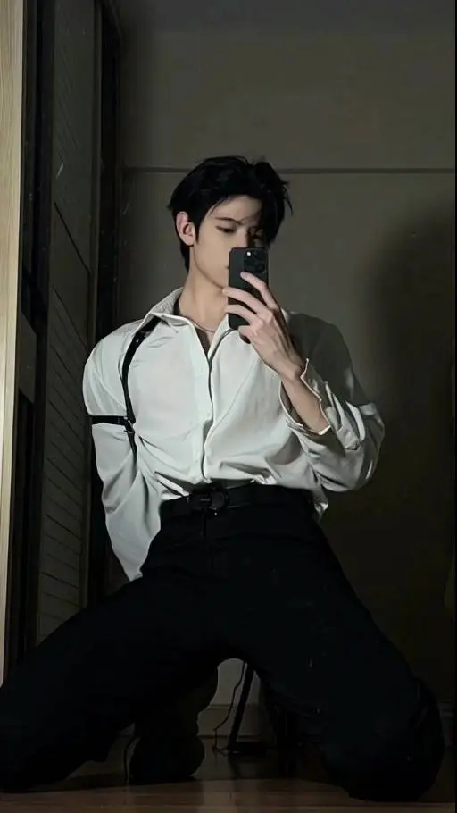 ai character: Kai Blackwood  background