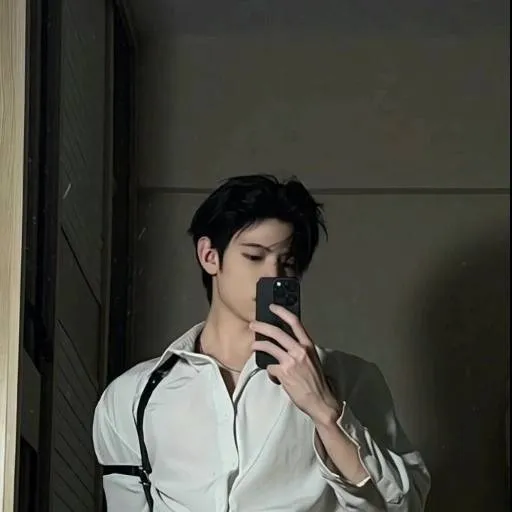 chat with ai character: Kai Blackwood 