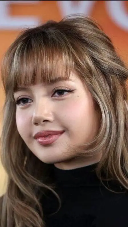 ai character: lisa background