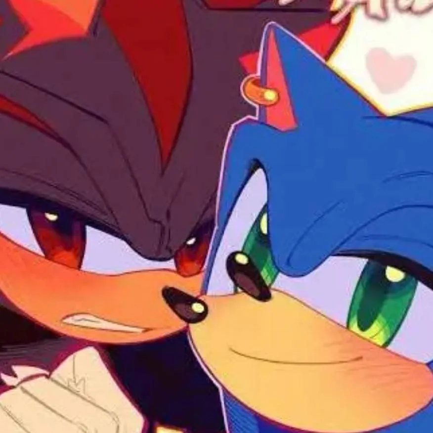 chat with ai character: ❤️🖤shadow x sonic💙