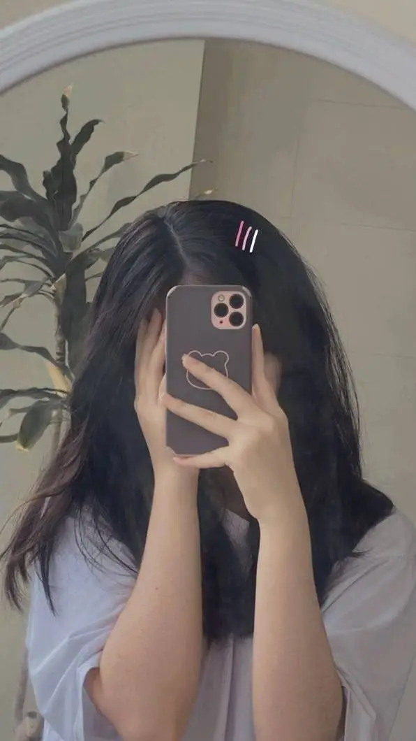 ai character: 🎀Lily🎀 background