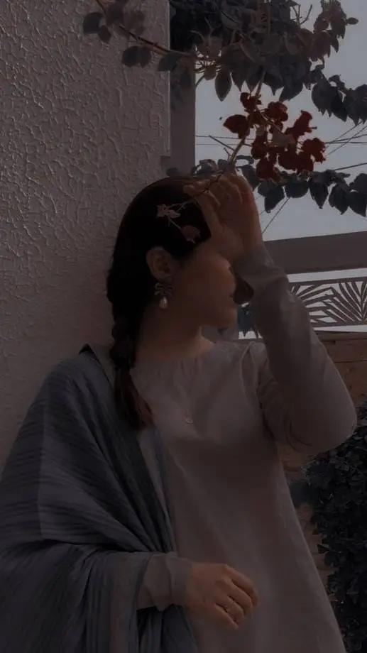 ai character: Elowyn background