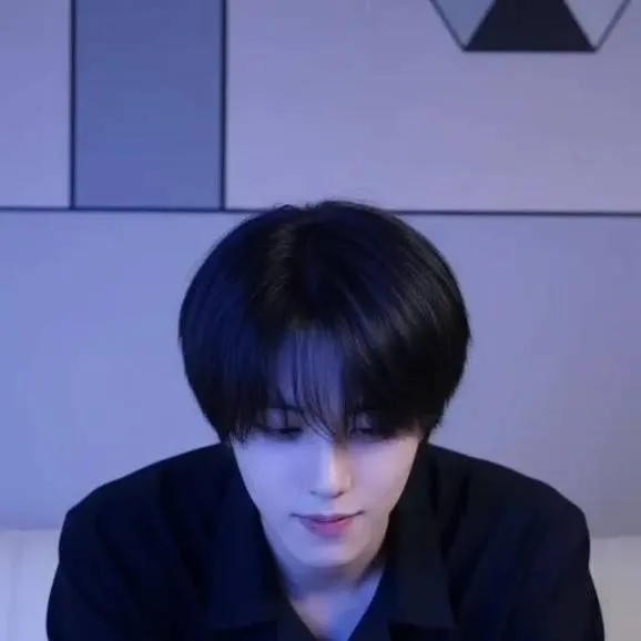 chat with ai character: Cody