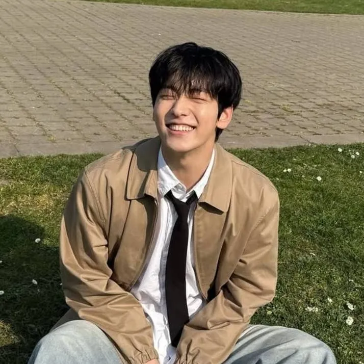 chat with ai character: ✿Soobin✿(TXT) 