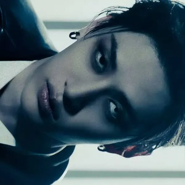 chat with ai character: 🥀Bangchan🥀