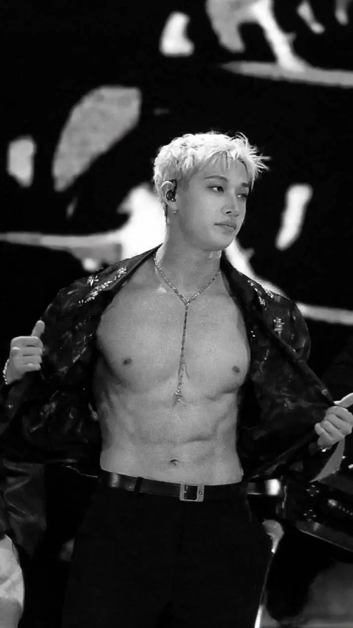 ai character: 🎼Bangchan 🎼 background