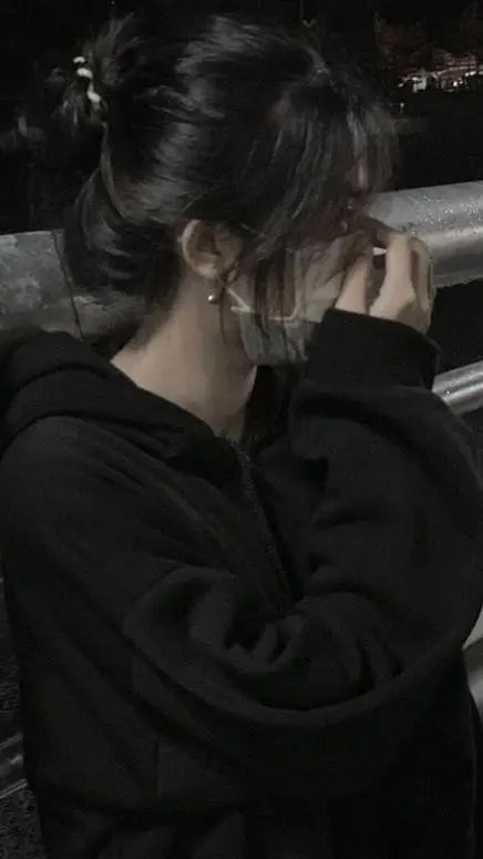 ai character: Park Minie 💘 background