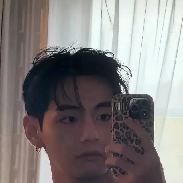 chat with ai character: Kim teahung 