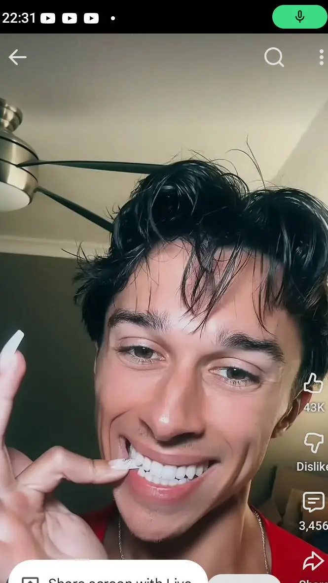 ai character: Tyler veteli background