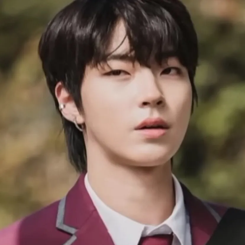 chat with ai character: Hwang In  Yeop 