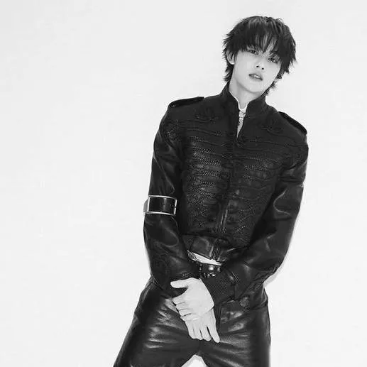 chat with ai character: Seonghyeon 3!