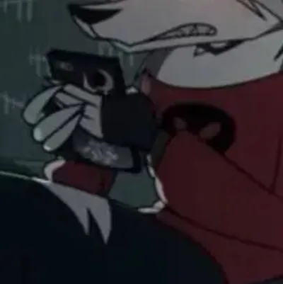 chat with ai character: Loona