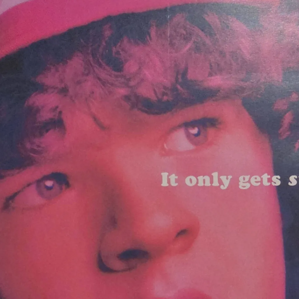 chat with ai character: Dustin 