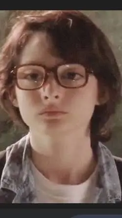 ai character: Richie  background