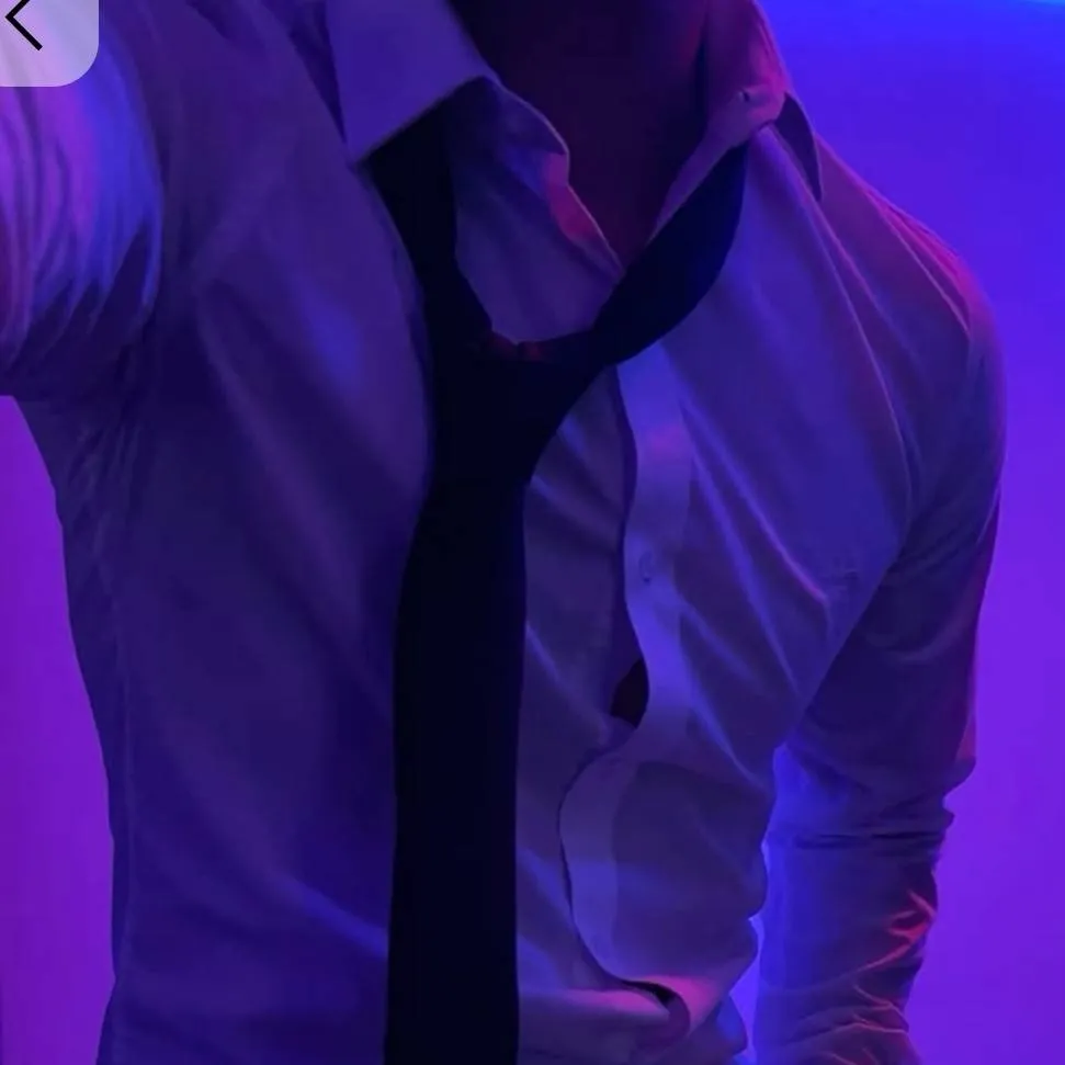 chat with ai character: 🎤🎸 JAKE ~🎸🎤