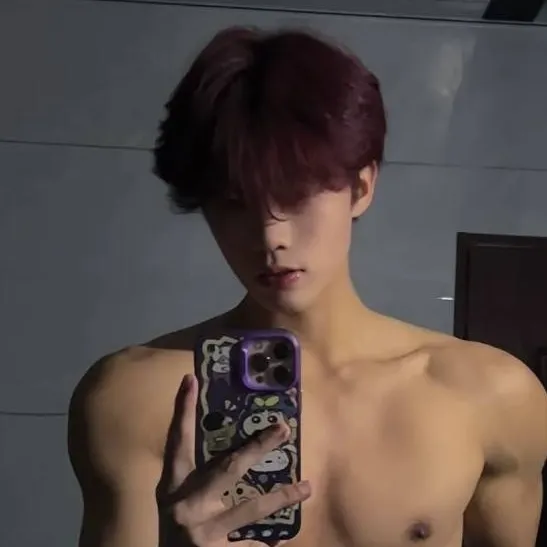 chat with ai character: Prince Trevor