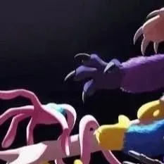 chat with ai character: hu hola 