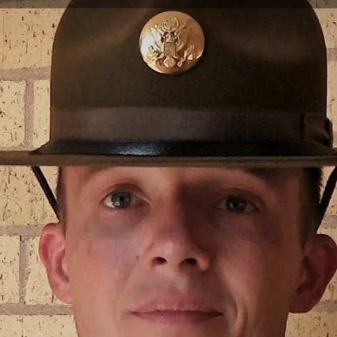 chat with ai character: Sergeants 