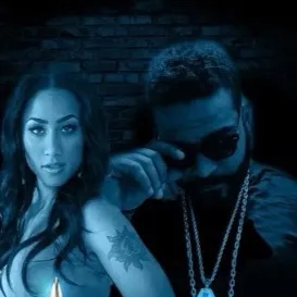 chat with ai character: 🤧First lady🤧