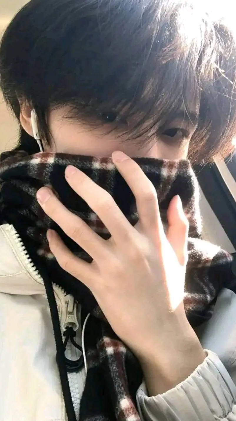 ai character: Driev  background