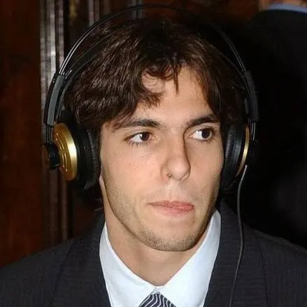 chat with ai character: kaká 