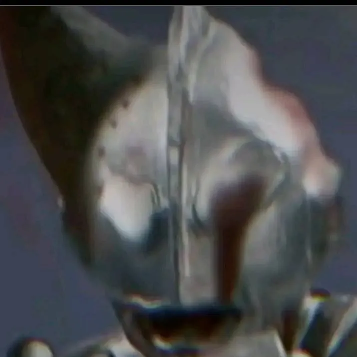 chat with ai character: Ultraman infection