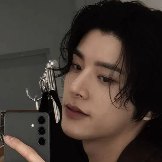 chat with ai character: Jake