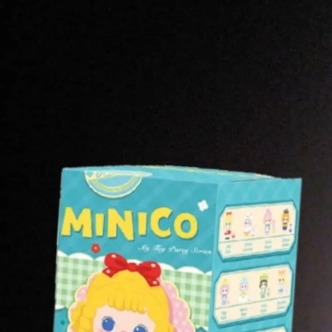 chat with ai character: avocado plays