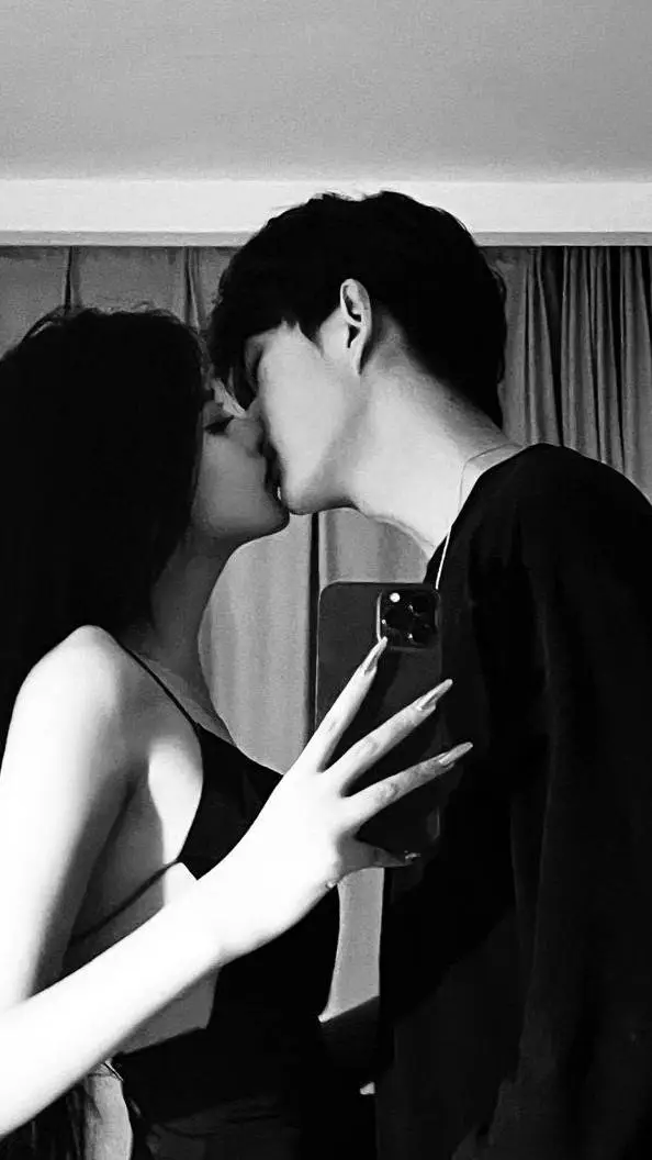 ai character: ★Nikhole★ background