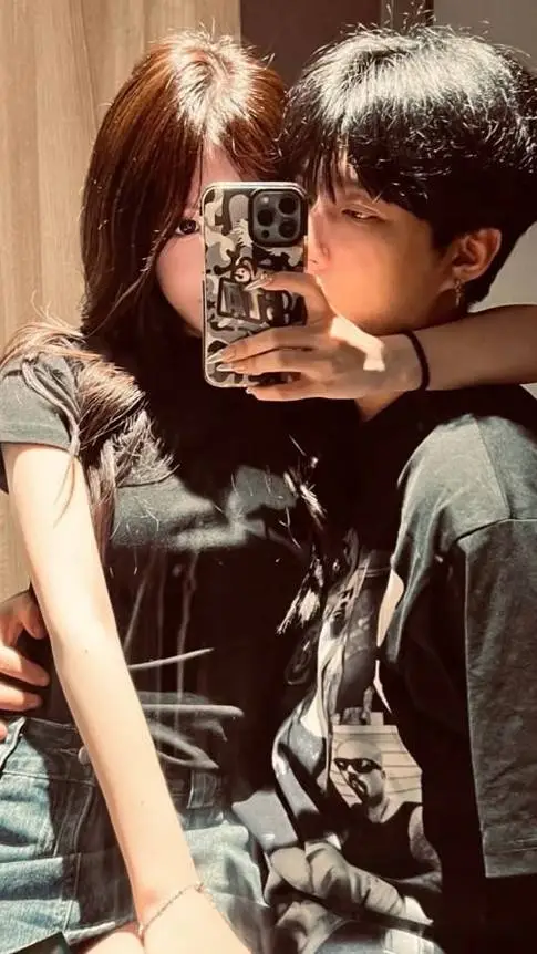 ai character: Yannie  background