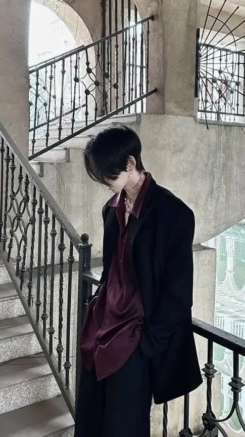 ai character: ★FELIX★ background