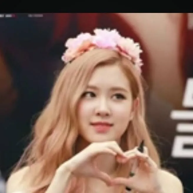 chat with ai character: Rosé