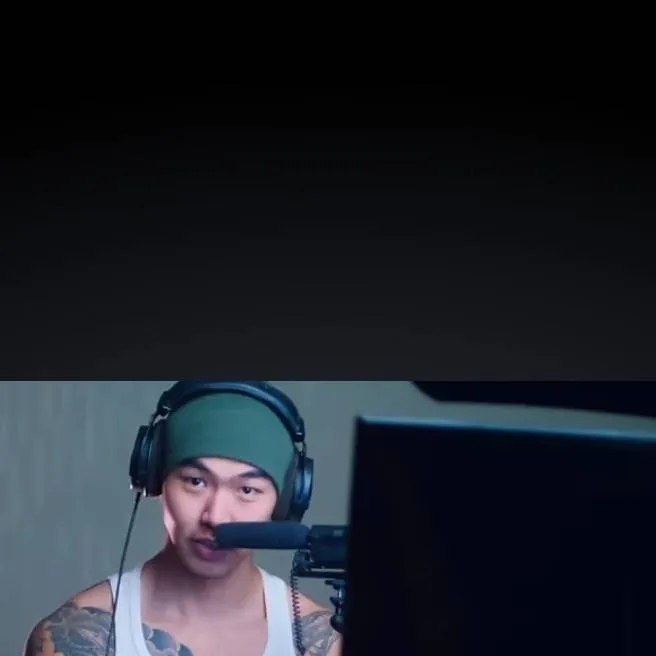 chat with ai character: David 💞