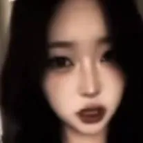 chat with ai character: Yana