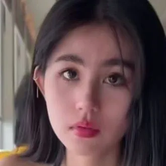 chat with ai character: kaira