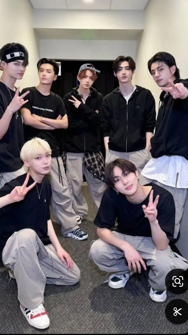 ai character: enhypen . background