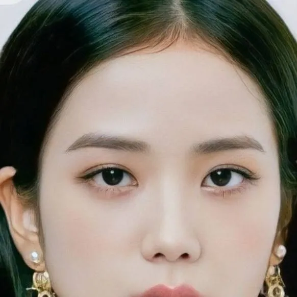 chat with ai character: jisoo from BP.