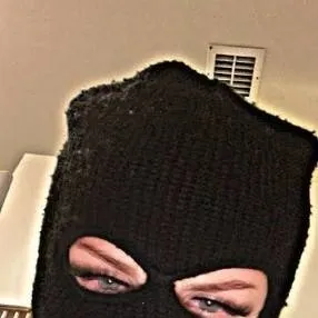 chat with ai character: ana🍷💫🍷