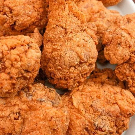 chat with ai character: Fried chicken