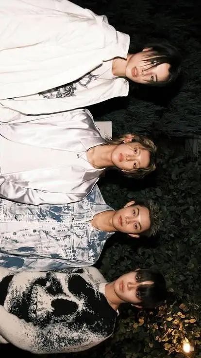 ai character: LNGSHOT background