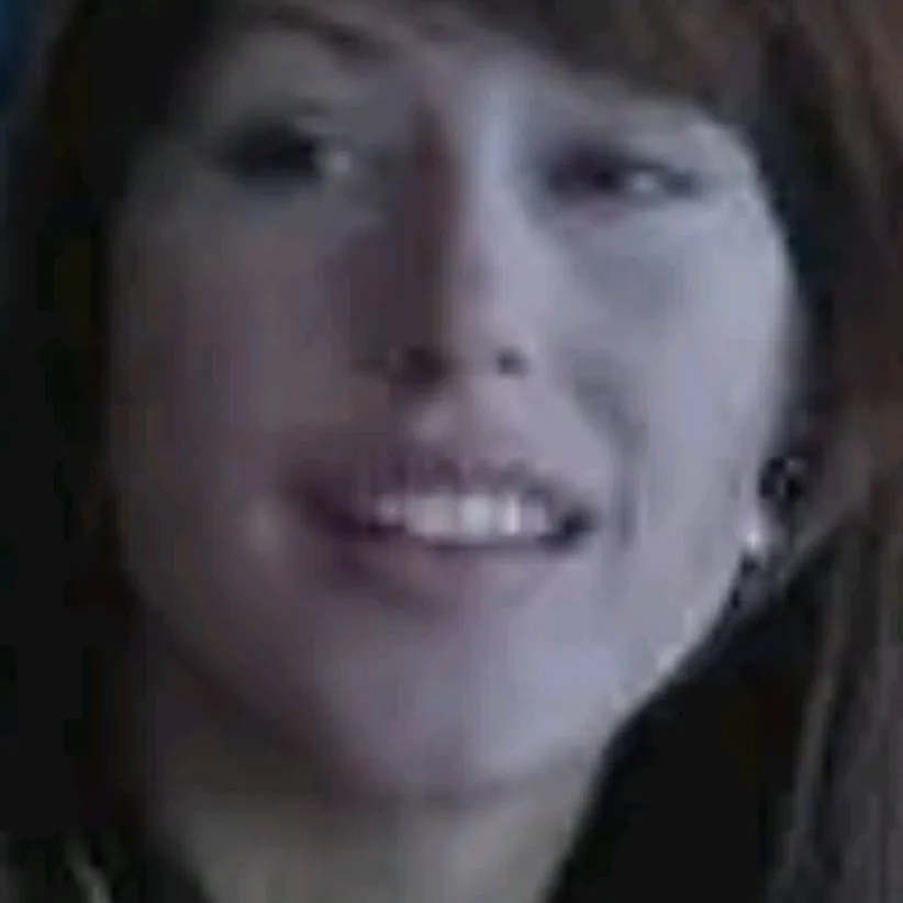 chat with ai character: julie chirstensen 