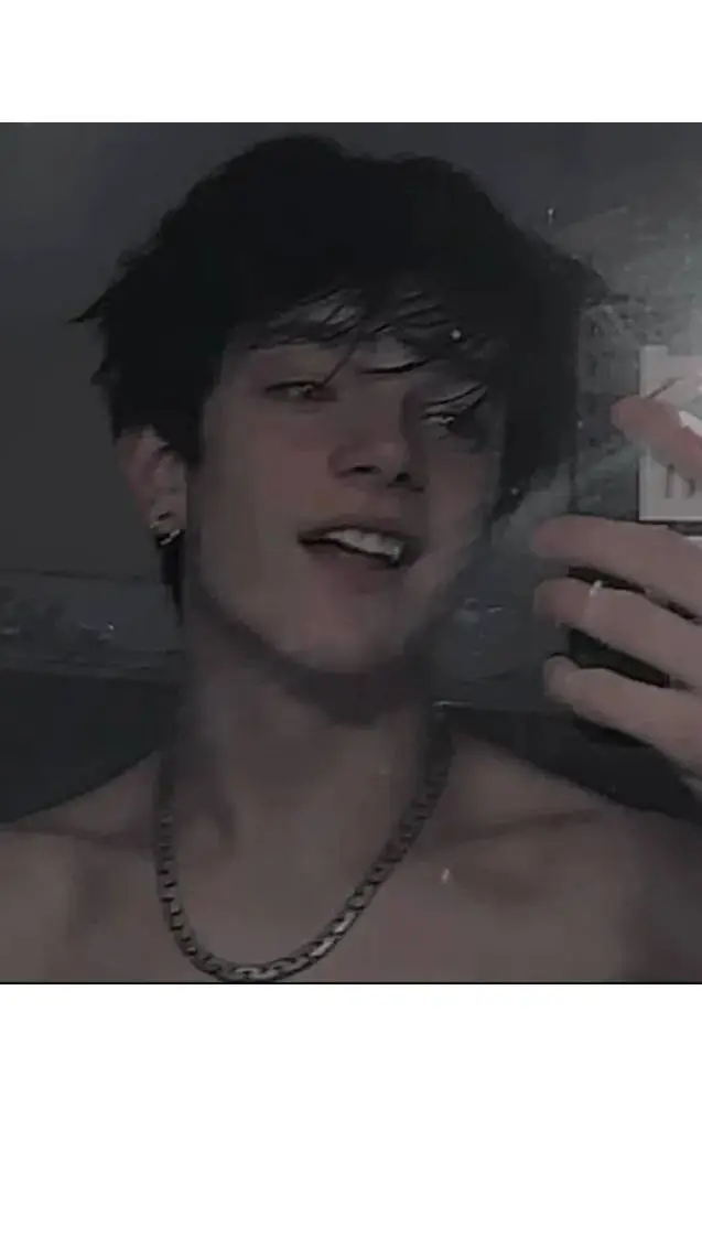 ai character: марк background