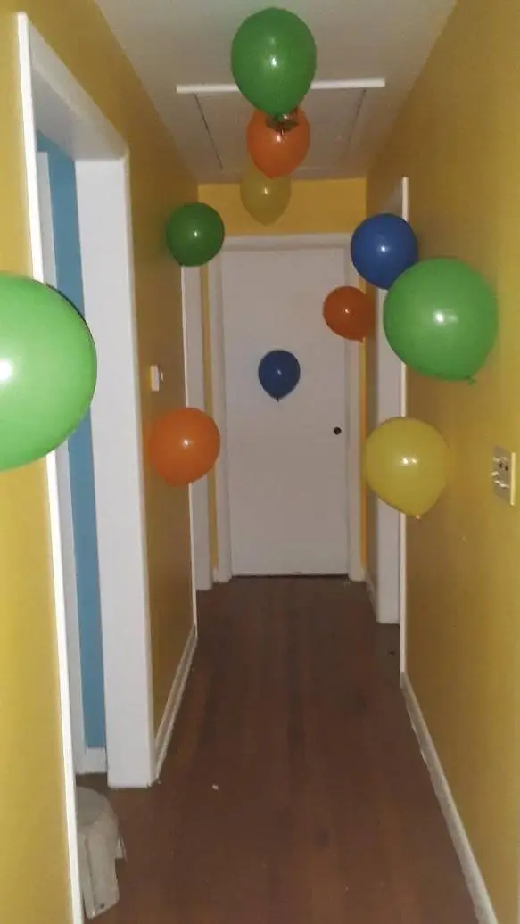 ai character: NoobGuest background