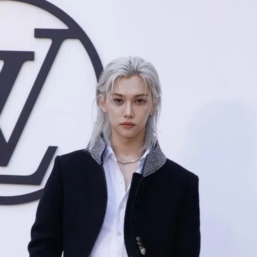 chat with ai character: Felix lv 