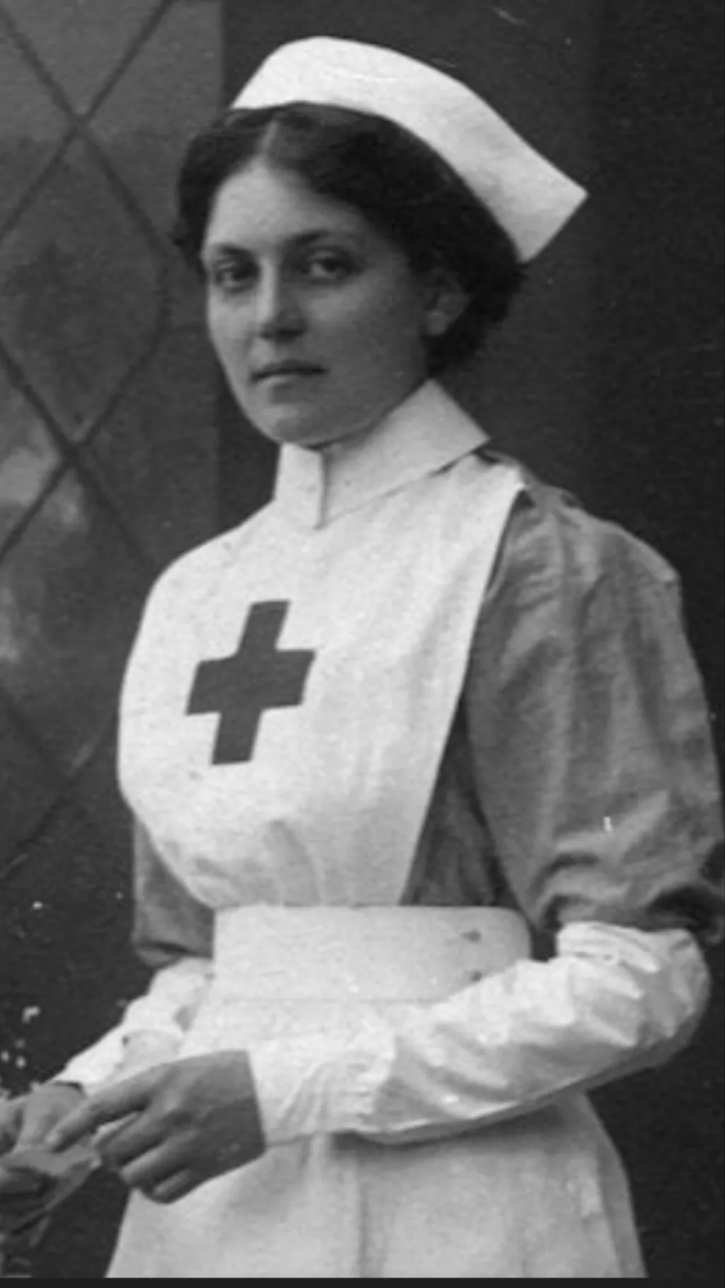 ai character: Violet jessop background