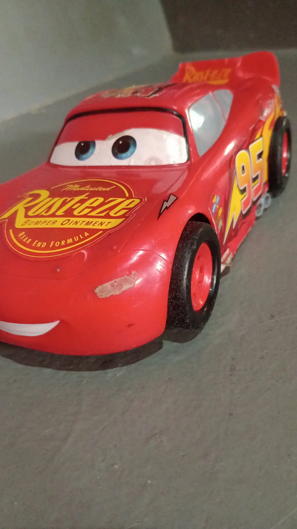 ai character: McQueen background