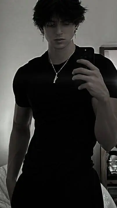 ai character: ale  (⁠｡⁠♡⁠‿⁠♡⁠｡⁠) background